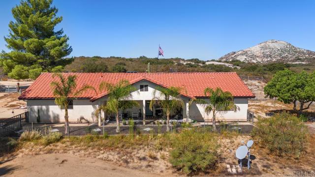 1815 Marc Trail, Campo CA: https://media.crmls.org/mediaz/fbc3ca8f-d4e6-487e-9a4c-850eb2bb0012.jpg