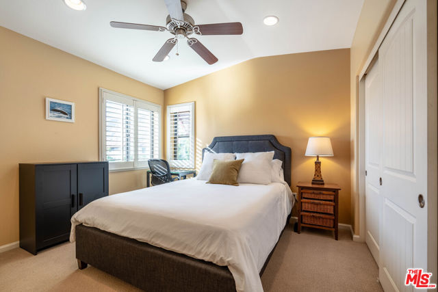 208 Villorrio Drive, Palm Springs CA: https://media.crmls.org/mediaz/fbc4a1bb-14e7-46c4-9485-c7379585b26a.jpg