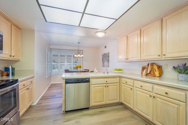 Detail Gallery Image 10 of 34 For 35206 Village 35, Camarillo,  CA 93012 - 2 Beds | 2 Baths