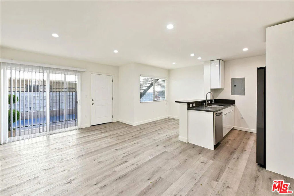 5529 Bonner Avenue #2