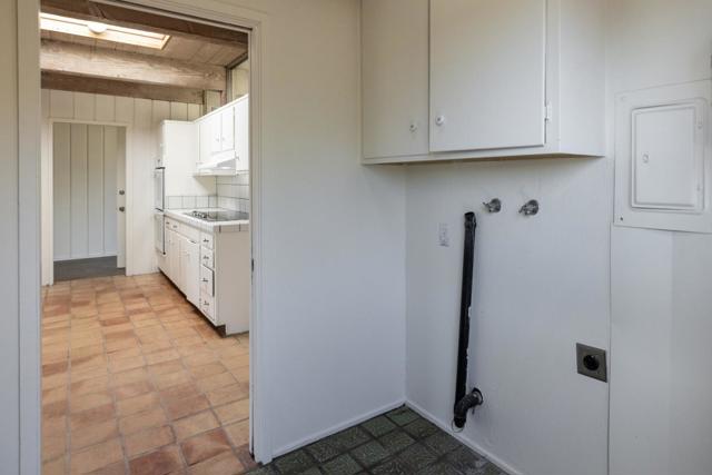 233 Vista Verde, Carmel Valley CA: https://media.crmls.org/mediaz/fbc613e4-6ec7-41f3-8b33-349d89682042.jpg