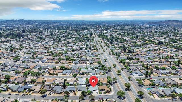 6438 Lake Atlin Ave, San Diego CA: https://media.crmls.org/mediaz/fbc61a1b-2da3-467d-8157-53badfc065a6.jpg