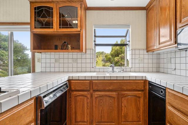 254 Aptos Beach Drive, Aptos CA: https://media.crmls.org/mediaz/fbc68cfd-ccd1-46c9-b3b8-443f783c3c54.jpg