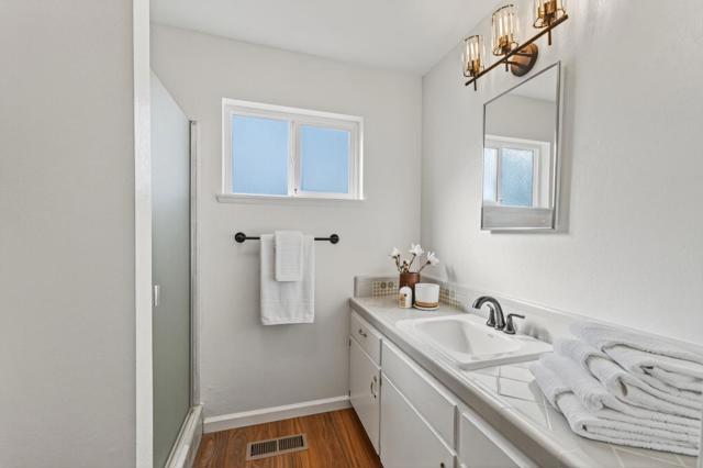 3049 Sunrise Circle, Marina CA: https://media.crmls.org/mediaz/fbc6a0cc-71bd-4c2d-81b5-e7d9c23a62a9.jpg