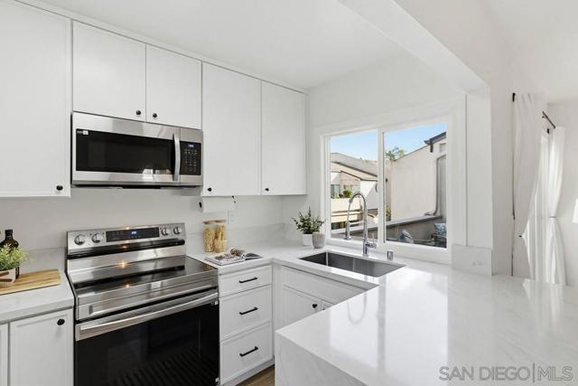 Image 15 of 48 For 3242 Ashford St  K