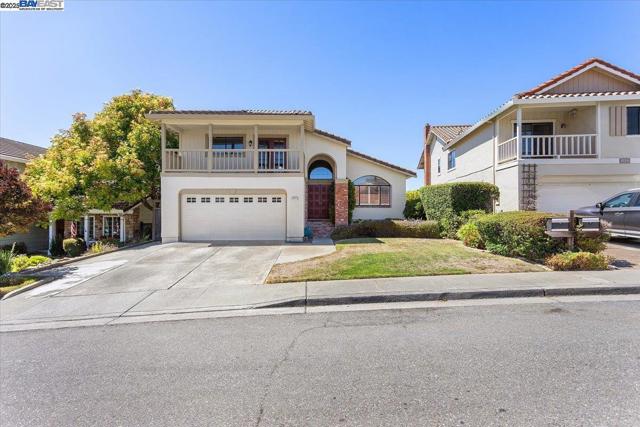 6444 Boone Dr, Castro Valley CA: https://media.crmls.org/mediaz/fbc6ee56-ddd8-43ac-b5ee-d44fbbea09b4.jpg