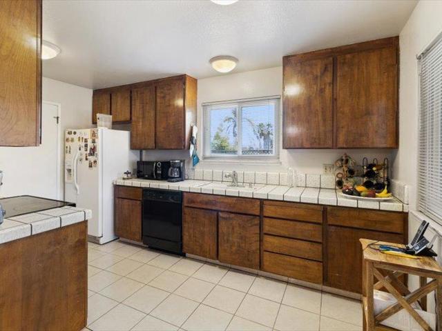 74 Meadow Terrace, Watsonville CA: https://media.crmls.org/mediaz/fbc85fd2-eac5-4523-a502-1543e8292ad5.jpg