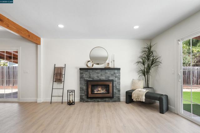5182 La Corte Bonita, Concord CA: https://media.crmls.org/mediaz/fbc8bf68-a6f8-4364-aa5a-50decb07e019.jpg