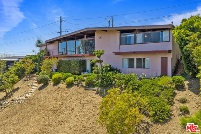 Drew Fenton | 924 Stonehill Lane Los Angeles CA | MLS: 7259977