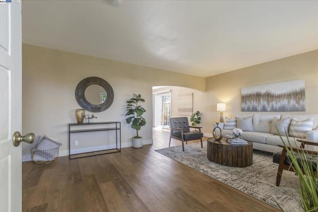 Image 5 of 39 For 5545 Don Pedro Ct