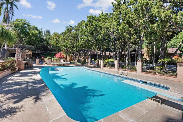 4201 Avenida Gregory, Spring Valley CA: https://media.crmls.org/mediaz/fbcb574c-bfce-49e6-9092-c5280143d832.jpg
