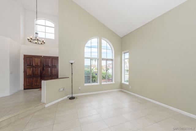 4515 Sculpture Court, Oceanside CA: https://media.crmls.org/mediaz/fbcc69bd-0683-4769-96ce-8f0f2decc583.jpg