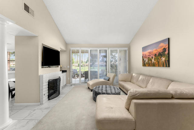 130 Don Miguel Circle, Palm Desert CA: https://media.crmls.org/mediaz/fbccfb17-3bcf-419f-a9f5-2777e4eb909b.jpg