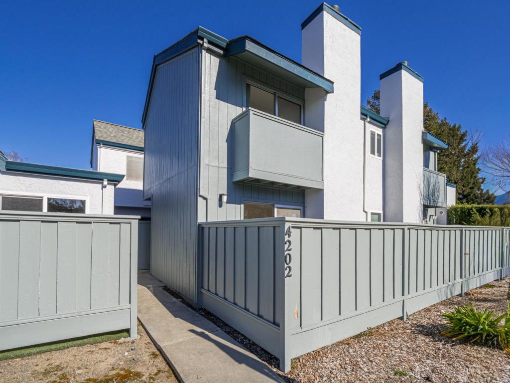 4202 Sea Pines Court