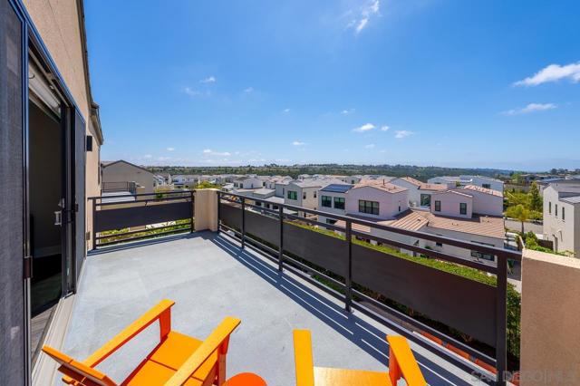 13722 Canyon Loop Trl, San Diego CA: https://media.crmls.org/mediaz/fbce5083-9dbe-4b55-af7d-a9f7abf7fc56.jpg