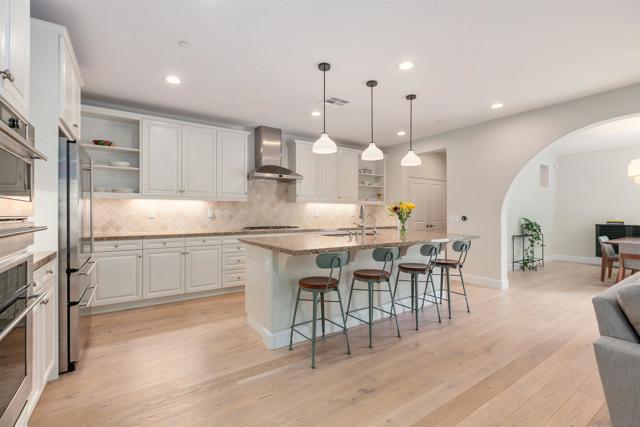13571 Lopelia Meadows Pl, San Diego CA: https://media.crmls.org/mediaz/fbcebf89-3e1b-4247-8f6b-eef90ba0264f.jpg