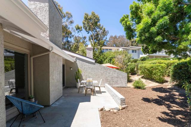 Detail Gallery Image 29 of 35 For 2005 Caminito San Nicholas, La Jolla,  CA 92037 - 3 Beds | 2 Baths