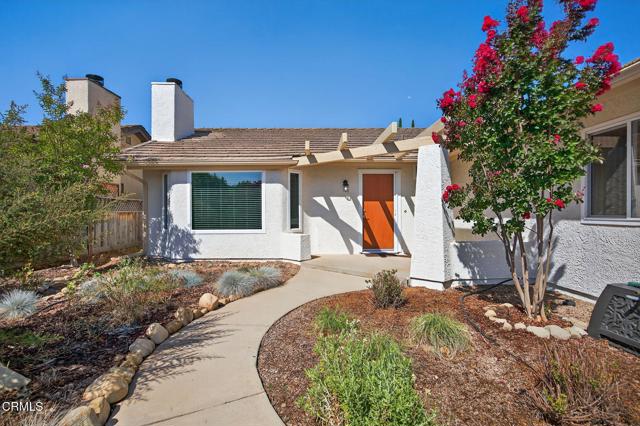 11881 Silver Spur Street, Ojai CA: https://media.crmls.org/mediaz/fbcefcbd-54b8-401b-9fe4-c1b04762c40d.jpg