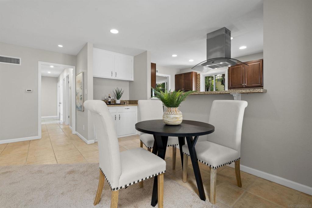 MLS #250034294SD img 19