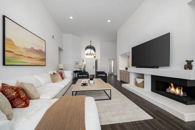 56765 Merion, La Quinta CA: https://media.crmls.org/mediaz/fbcf94ac-f290-4b11-af4f-c3939084afc6.jpg
