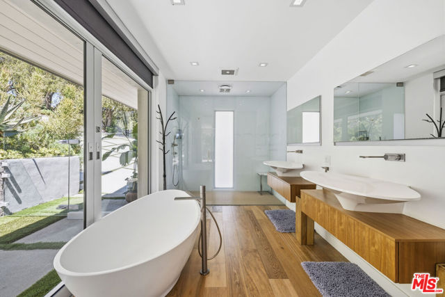 3 Bed Home for Sale in Los Angeles, California