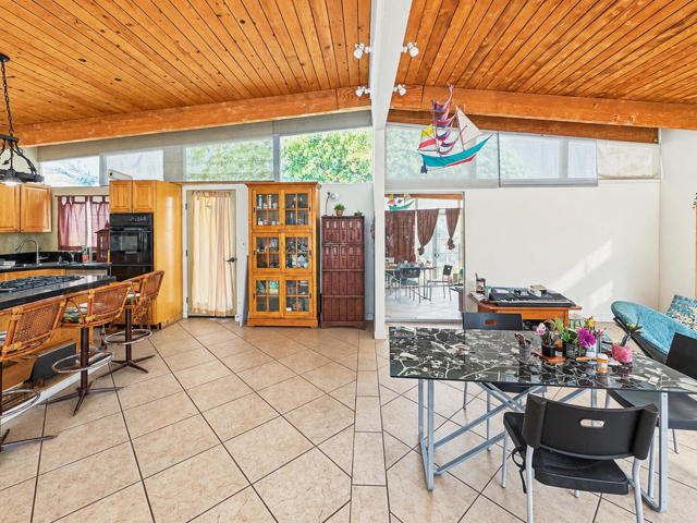 345 E Glen Circle S, Palm Springs, CA 92262