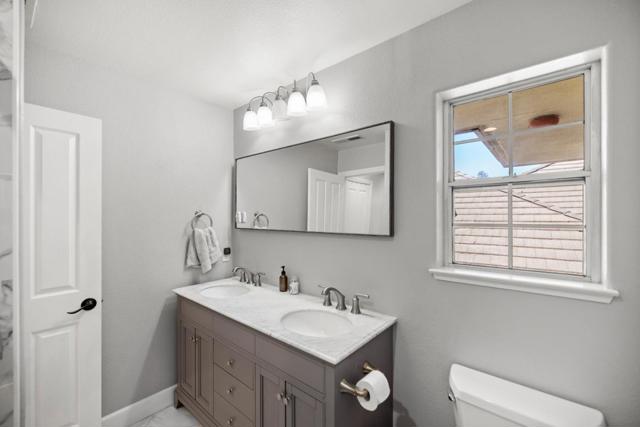 14390 Mountain Quail Road, Salinas CA: https://media.crmls.org/mediaz/fbd0928d-1781-4113-9e11-730692bb7423.jpg