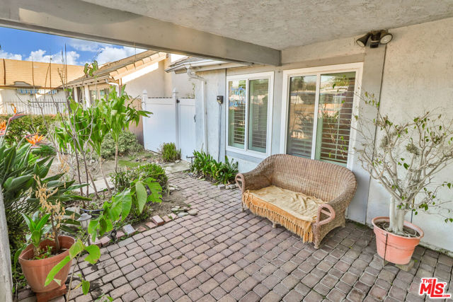 768 Aileen Street, Camarillo CA: https://media.crmls.org/mediaz/fbd15202-ce54-4cf7-bfe2-d315755efc3a.jpg