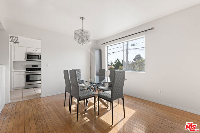 14990 Victory Boulevard, Van Nuys CA: https://media.crmls.org/mediaz/fbd15b80-a79f-47a1-a9ed-0cc7264a999f.jpg