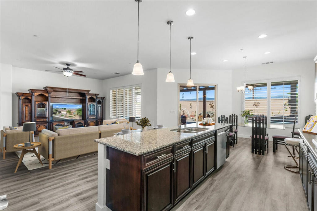MLS #219133317DA image #4