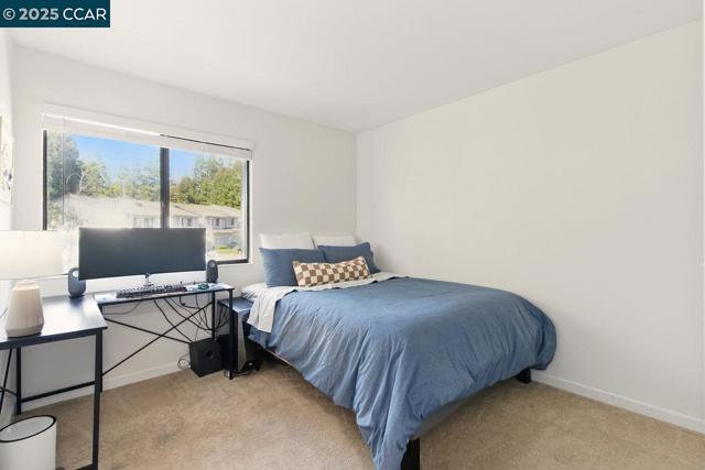 223 Via Pinada Ln, Martinez CA: https://media.crmls.org/mediaz/fbd2ab56-561f-4c5c-af6d-ee2ddefce22a.jpg