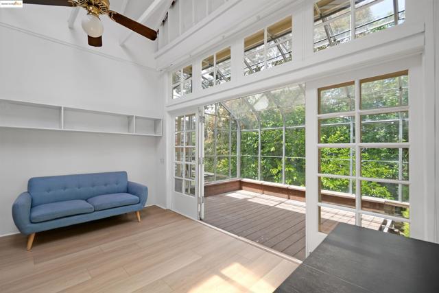 2654 Bush St, San Francisco CA: https://media.crmls.org/mediaz/fbd2ddce-32cd-40d0-8cfd-2cbf3e5290fc.jpg