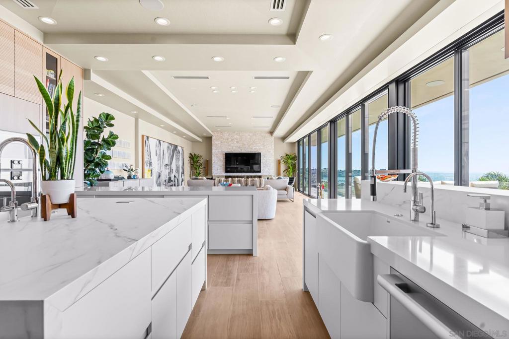 MLS #250035540SD image #15