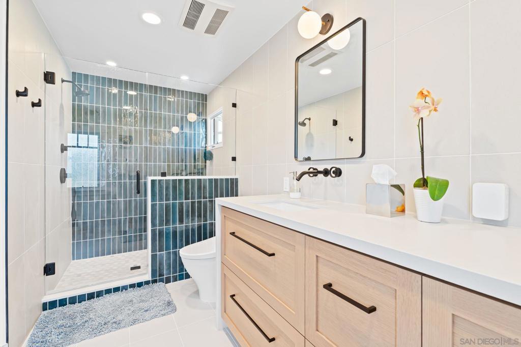 MLS #250035082SD img 15