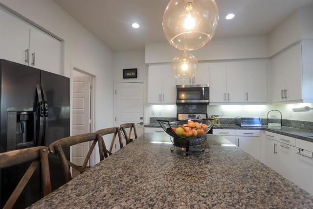 126 Cadence, Irvine CA: https://media.crmls.org/mediaz/fbd75349-f96b-4f68-9a6c-269aef557bae.jpg