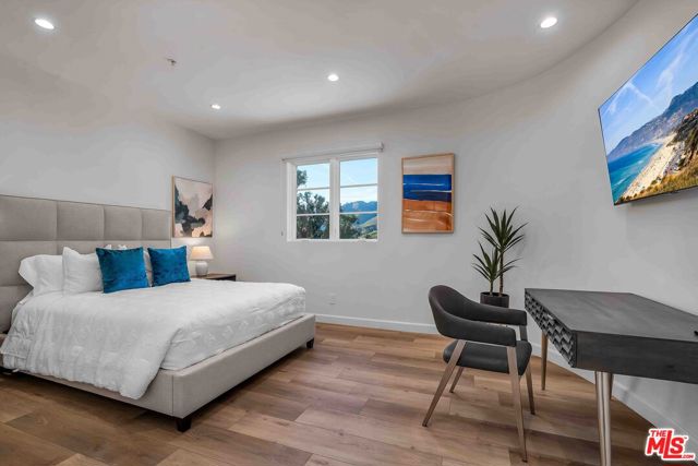 Drew Fenton | 350 Bellino Drive Pacific Palisades CA | MLS: 7331304