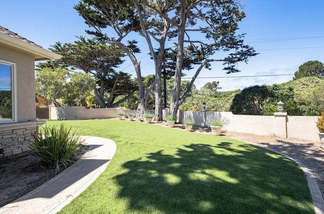 471 El Dorado Street, Monterey CA: https://media.crmls.org/mediaz/fbda1fab-241d-4a10-94ae-ff7f6e8a7813.jpg