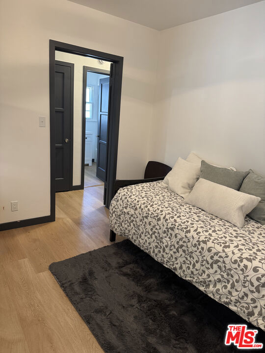 9829 S 7th Avenue, Inglewood CA: https://media.crmls.org/mediaz/fbdad1c9-7c1d-47e2-a544-0ffeb2b173c6.jpg