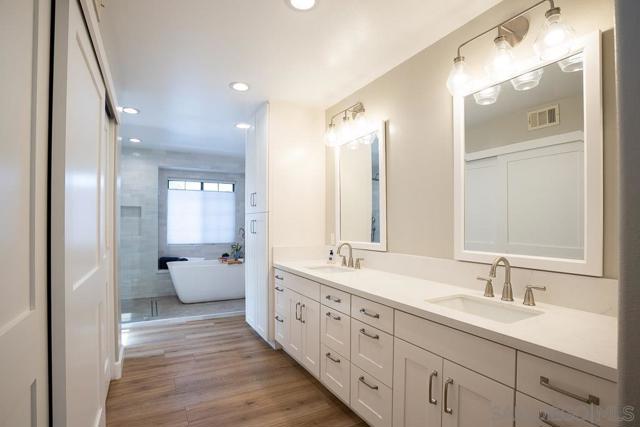 25314 Keats Ln, Stevenson Ranch CA: https://media.crmls.org/mediaz/fbdaef35-0b1a-46a4-afea-f41283e13092.jpg