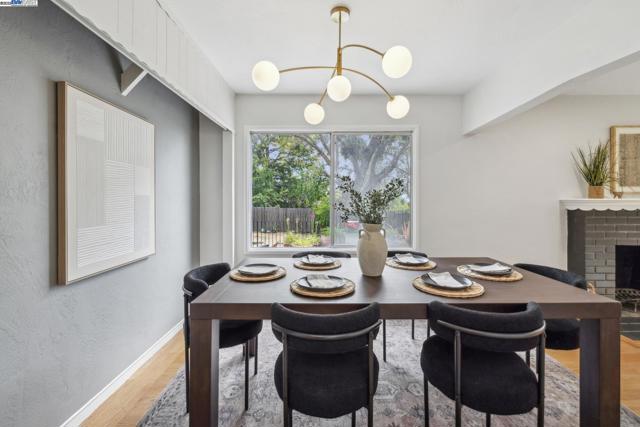 4859 Seaview Ave, Castro Valley CA: https://media.crmls.org/mediaz/fbdb9dbb-1de7-49d1-bff8-4c2692d16753.jpg