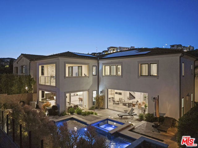 20162 W Cromwell Way, Porter Ranch CA: https://media.crmls.org/mediaz/fbdd96e3-d70b-4bf6-9b57-aa1d075d5f59.jpg