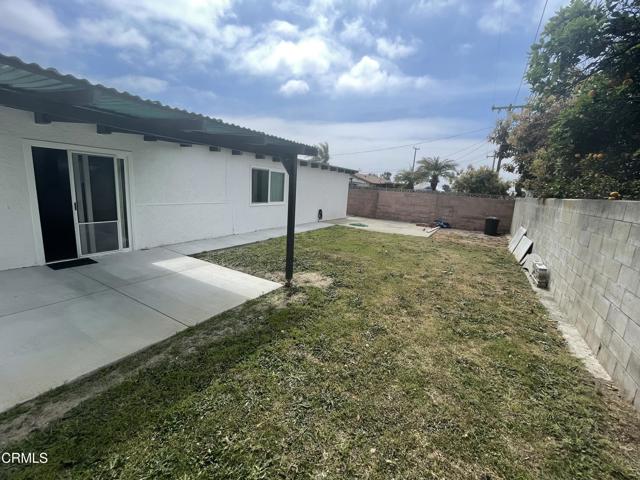 1525 N 7th Place, Port Hueneme CA: https://media.crmls.org/mediaz/fbddb493-0250-4f9d-8f3b-94b571f5ad0a.jpg
