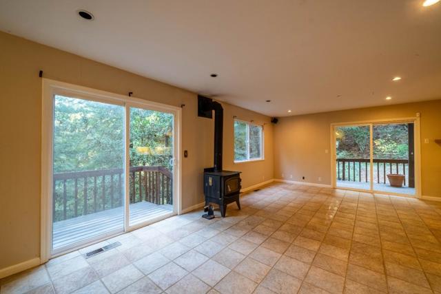 1301 Bear Creek, Boulder Creek CA: https://media.crmls.org/mediaz/fbddefc7-9697-4b5e-9d07-4c6909b9a19c.jpg