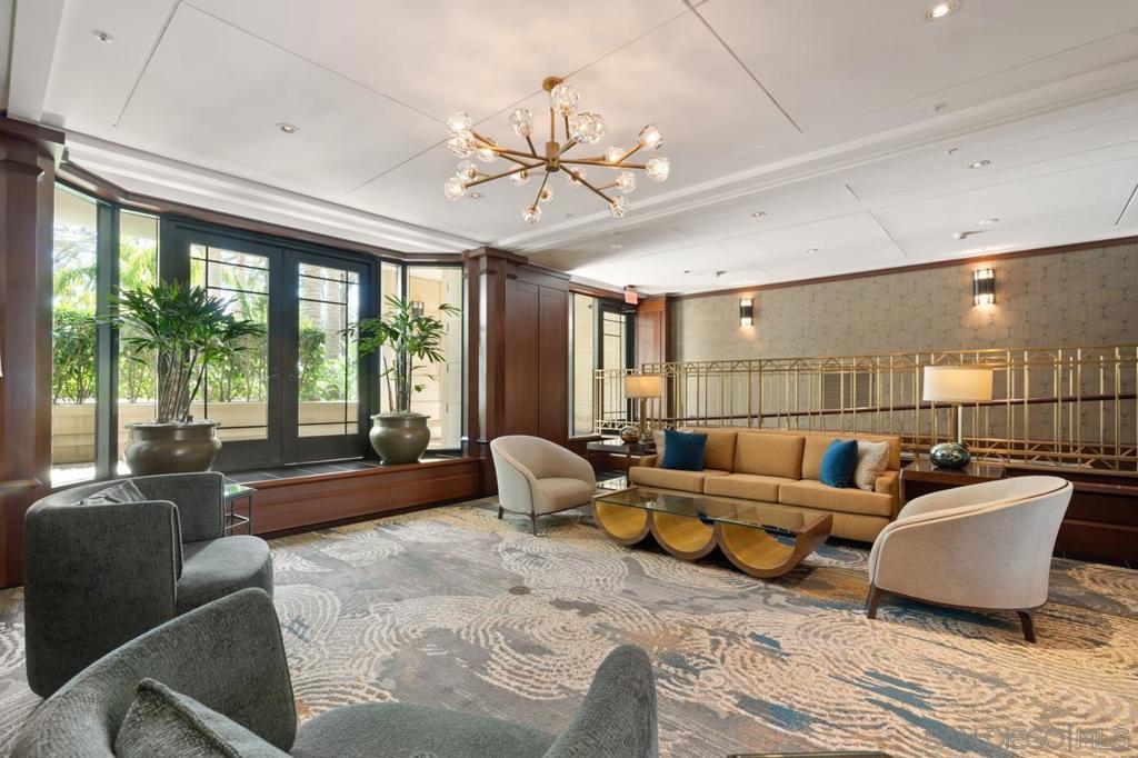 https://media.crmls.org/mediaz/fbde4d58-0b88-45d0-8405-fb40e9a68c60.jpg?preset=X-Large