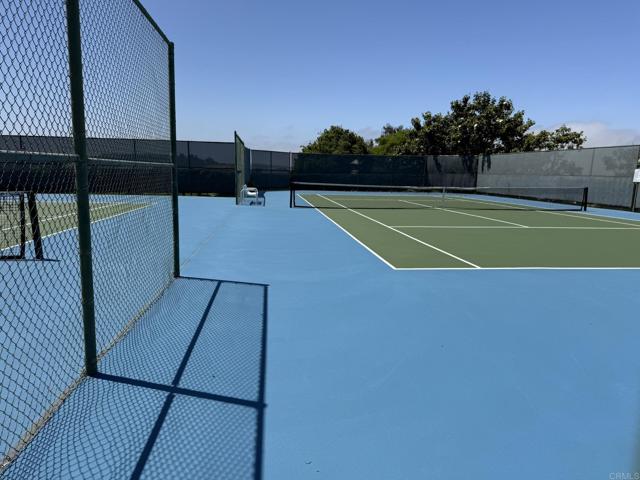 4507 Carnaby Court, Carlsbad CA: https://media.crmls.org/mediaz/fbdebb4f-6fed-4672-bfb2-b4cefd2bfb1e.jpg