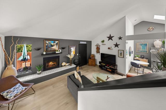 Detail Gallery Image 24 of 48 For 30 S Salinas St #B,  Santa Barbara,  CA 93103 - 3 Beds | 2 Baths
