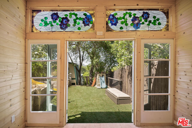 1212 Fernwood Pacific Drive, Topanga CA: https://media.crmls.org/mediaz/fbdf9298-d4fd-4d8d-b932-d5d2e95156de.jpg