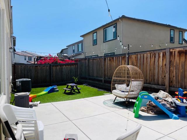 2749 Ambrosia Way, Fairfield CA: https://media.crmls.org/mediaz/fbe09703-088a-4539-97a4-53de86f695a1.jpg