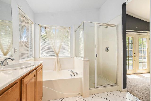8736 Glacier Point Drive, Stockton CA: https://media.crmls.org/mediaz/fbe152c5-b638-4464-9611-e6b1f1838312.jpg