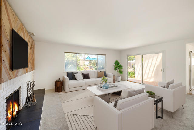 261 Hiram Avenue, Newbury Park CA: https://media.crmls.org/mediaz/fbe2b747-4bbb-4de5-8dec-040206ad1252.jpg